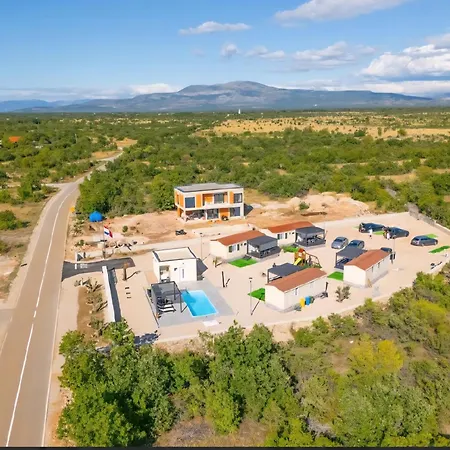 Auto-kamp Dvije Suze 2