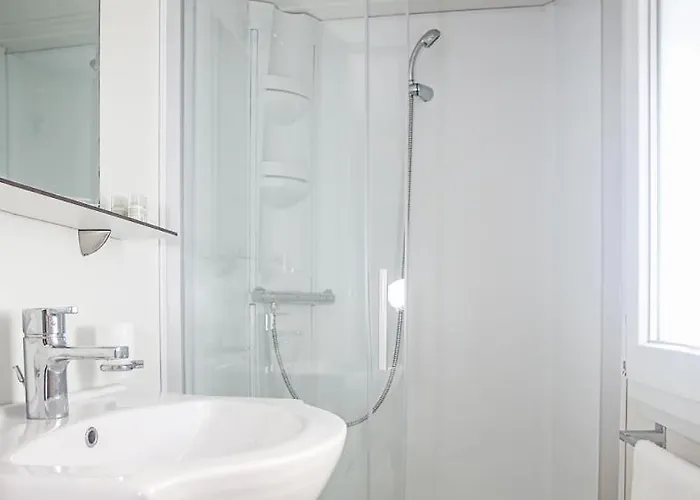 Auto-kamp Dvije Suze 2 * Bristane